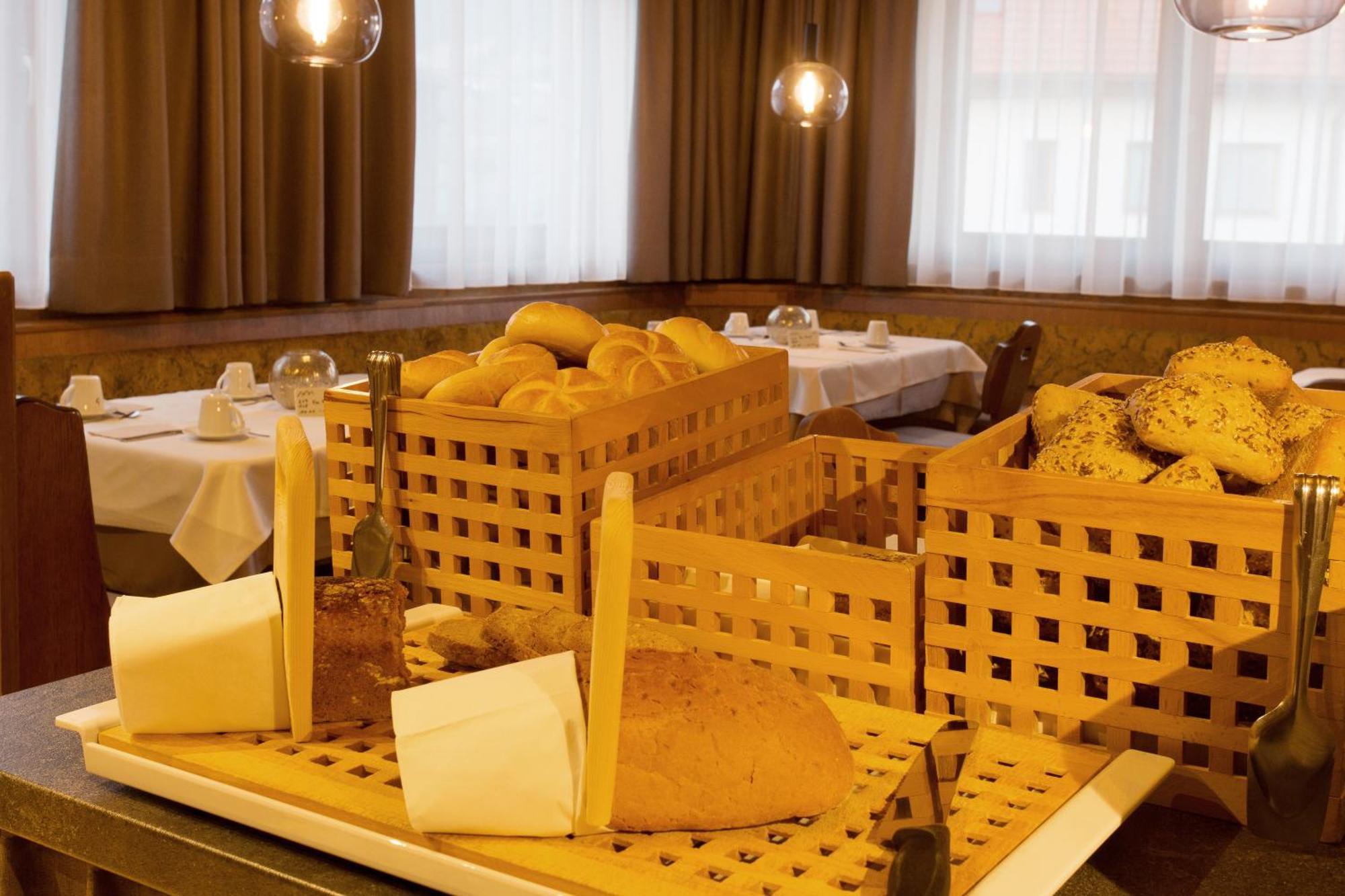 Ferienhotel Bergland Арцл им Пицтал Екстериор снимка